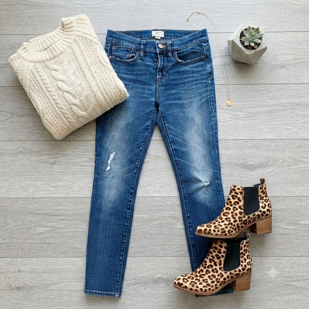 J. Crew Toothpick Distressed Skinny Jeans Mid Rise Medium Wash Size 26 Excellent